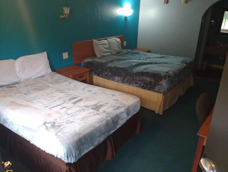 Hotel 2 Double Bed Studio 109 & Hot Tub ليفينغستن المظهر الخارجي الصورة